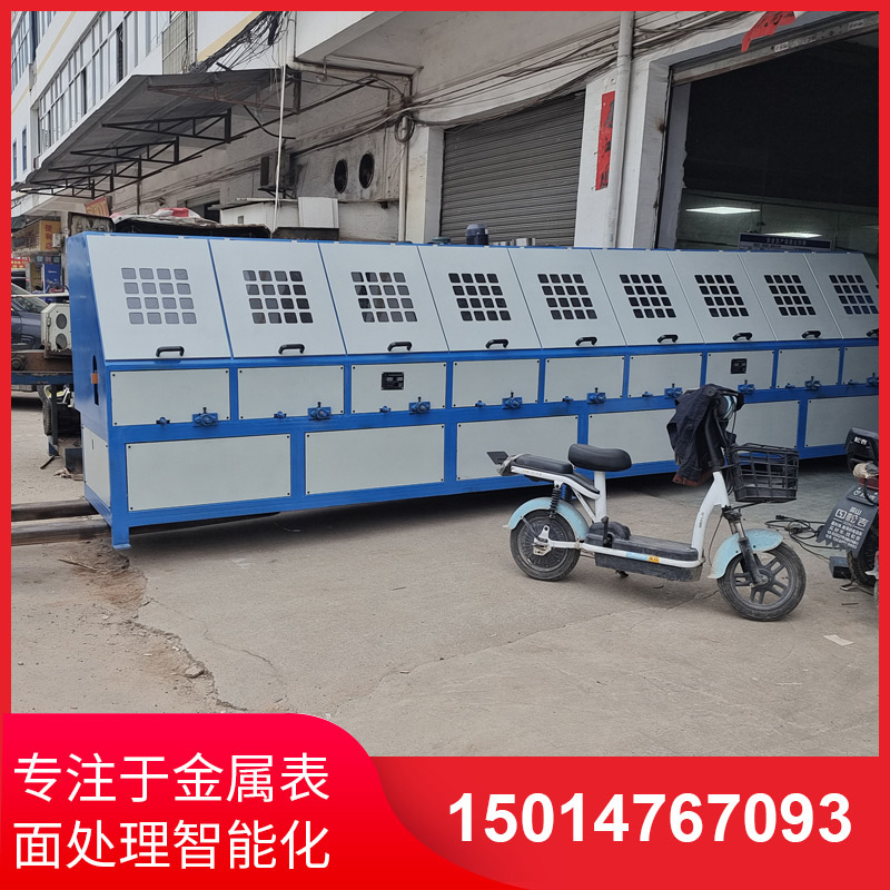 圓(yuan)筦自(zi)動(dòng)(dong)拋光機(ji)